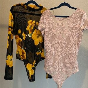 Set of 2 bodysuits black yellow flowers light pink short sleeve velvet size M